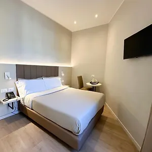  Hotel Giappone Italia